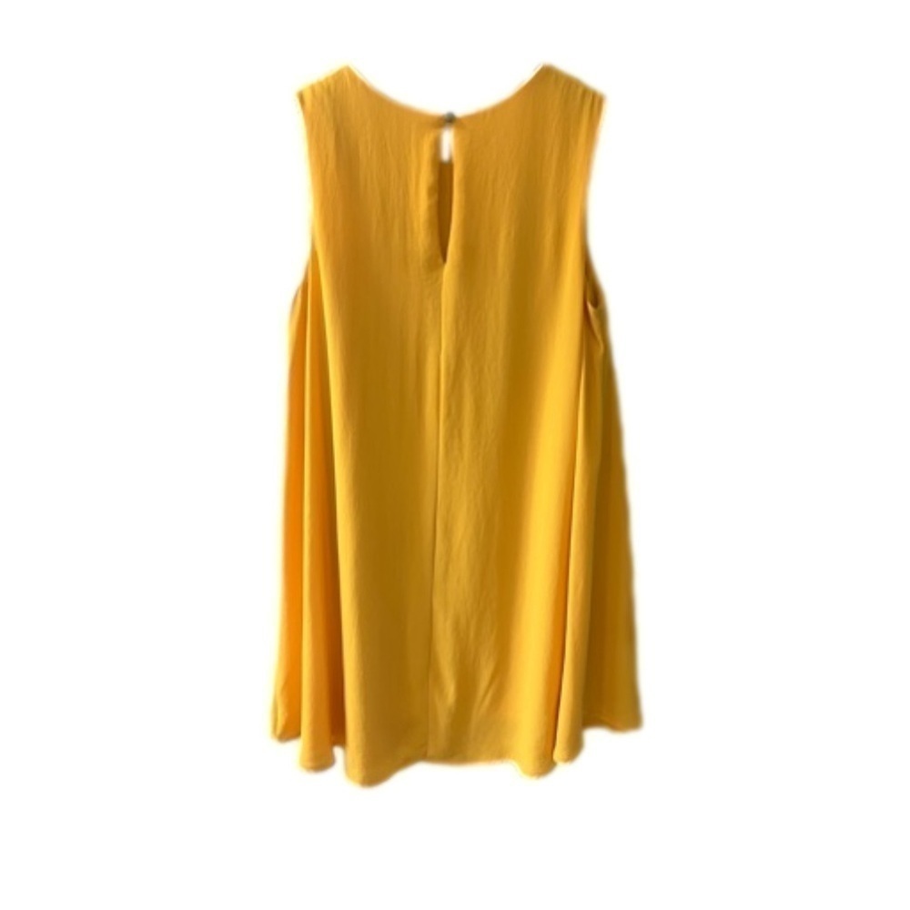 Everly Yellow Above Knee Dress Size M  Knee Length - Picture 3 of 8